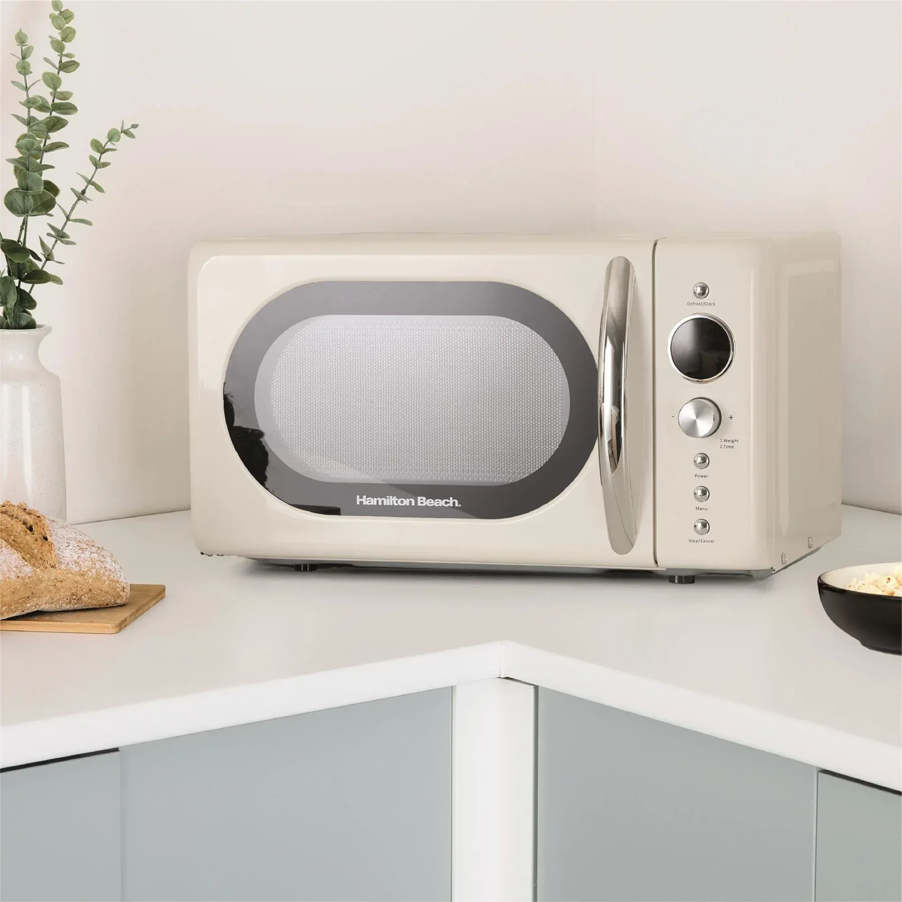 Hamilton Beach 20L Retro Cream Microwave - Image 10