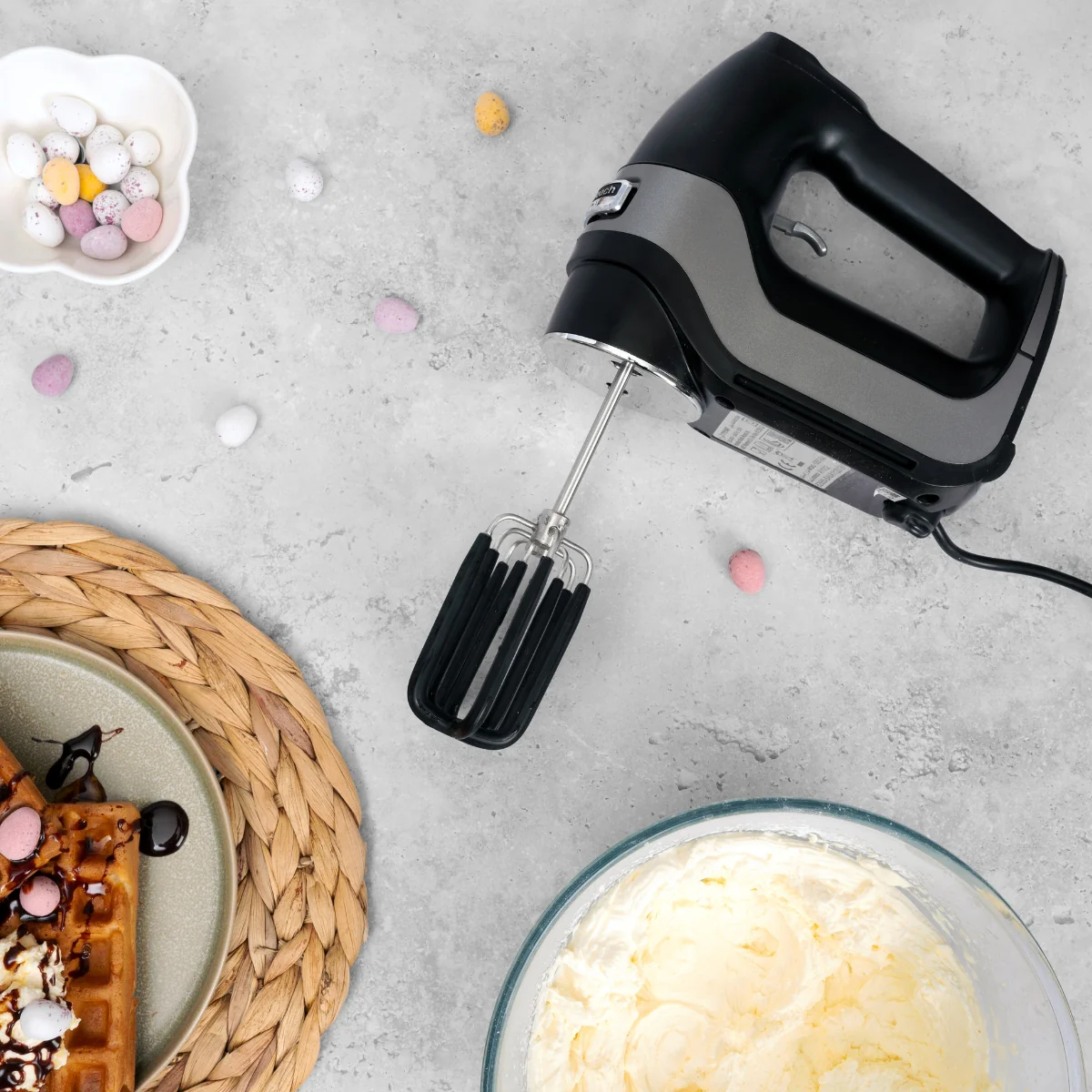 Hamilton Beach Professional 7-Speed Digital Electric Hand Mixer - Image 12