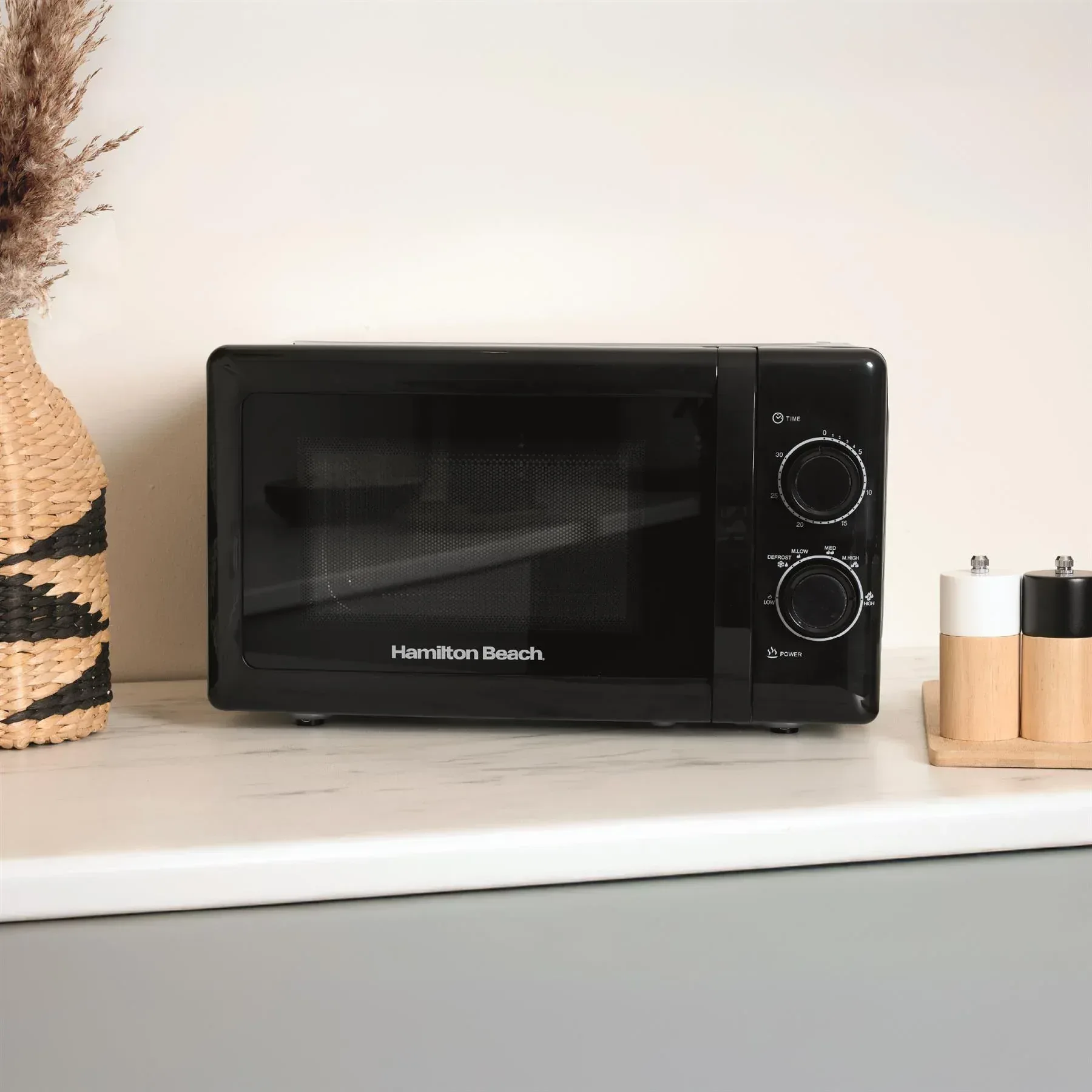 Hamilton Beach Diamond Kettle, Toaster & 20L Stainless Steel Cavity Microwave Set - Black - Image 3