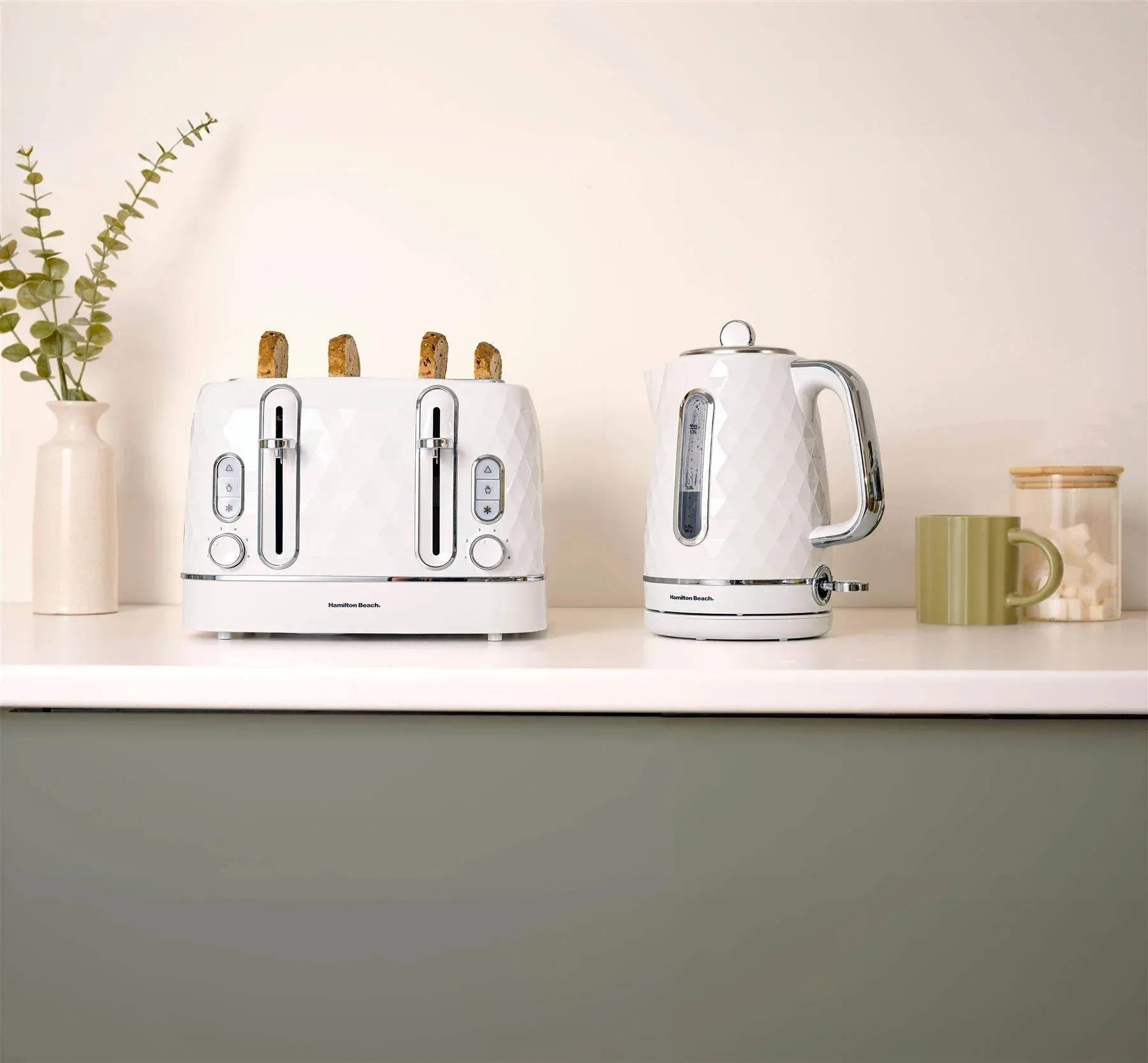 Hamilton Beach Diamond Kettle & Toaster Set White - Image 2