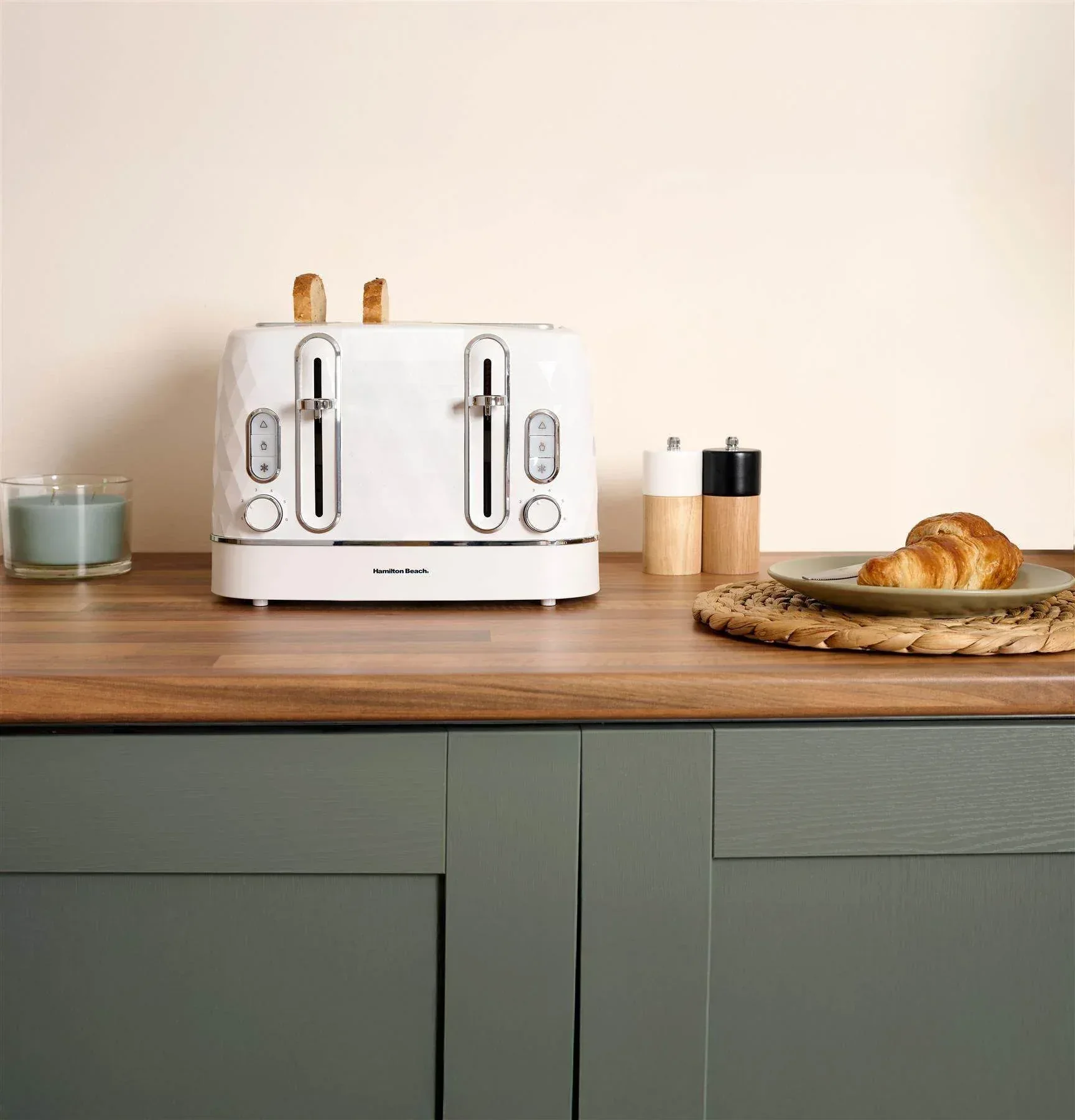 Hamilton Beach Diamond Kettle & Toaster Set White - Image 4