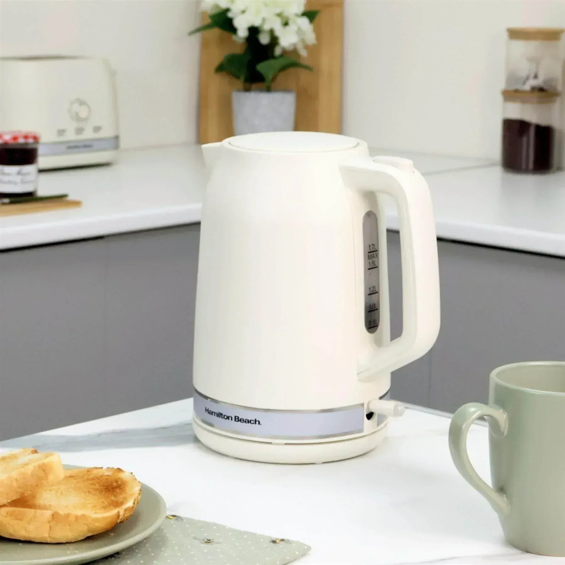 Hamilton Beach Ella Kettle & Toaster Set - Matte Latte - Image 3