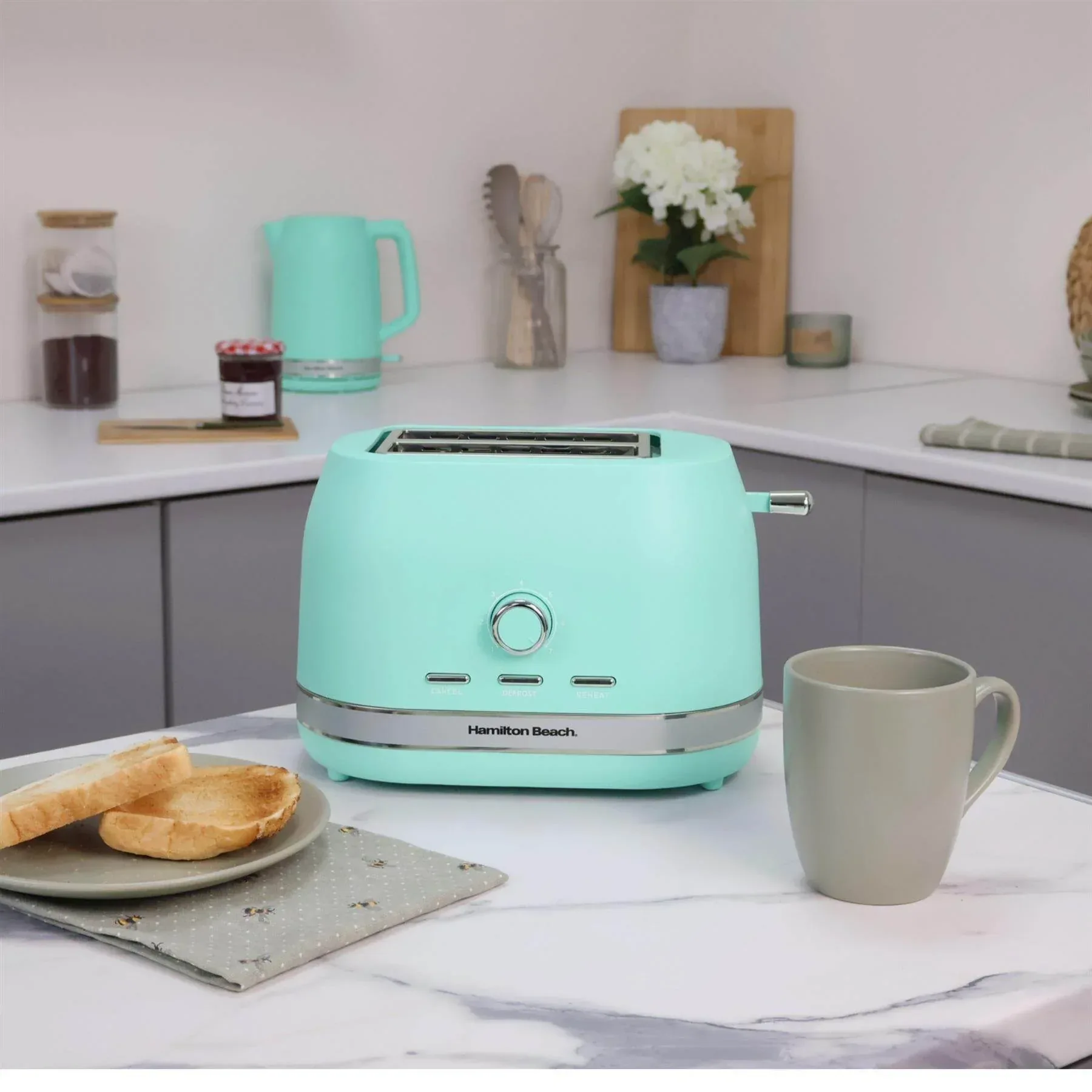 Hamilton Beach Ella Kettle & Toaster Set - Mint - Image 3
