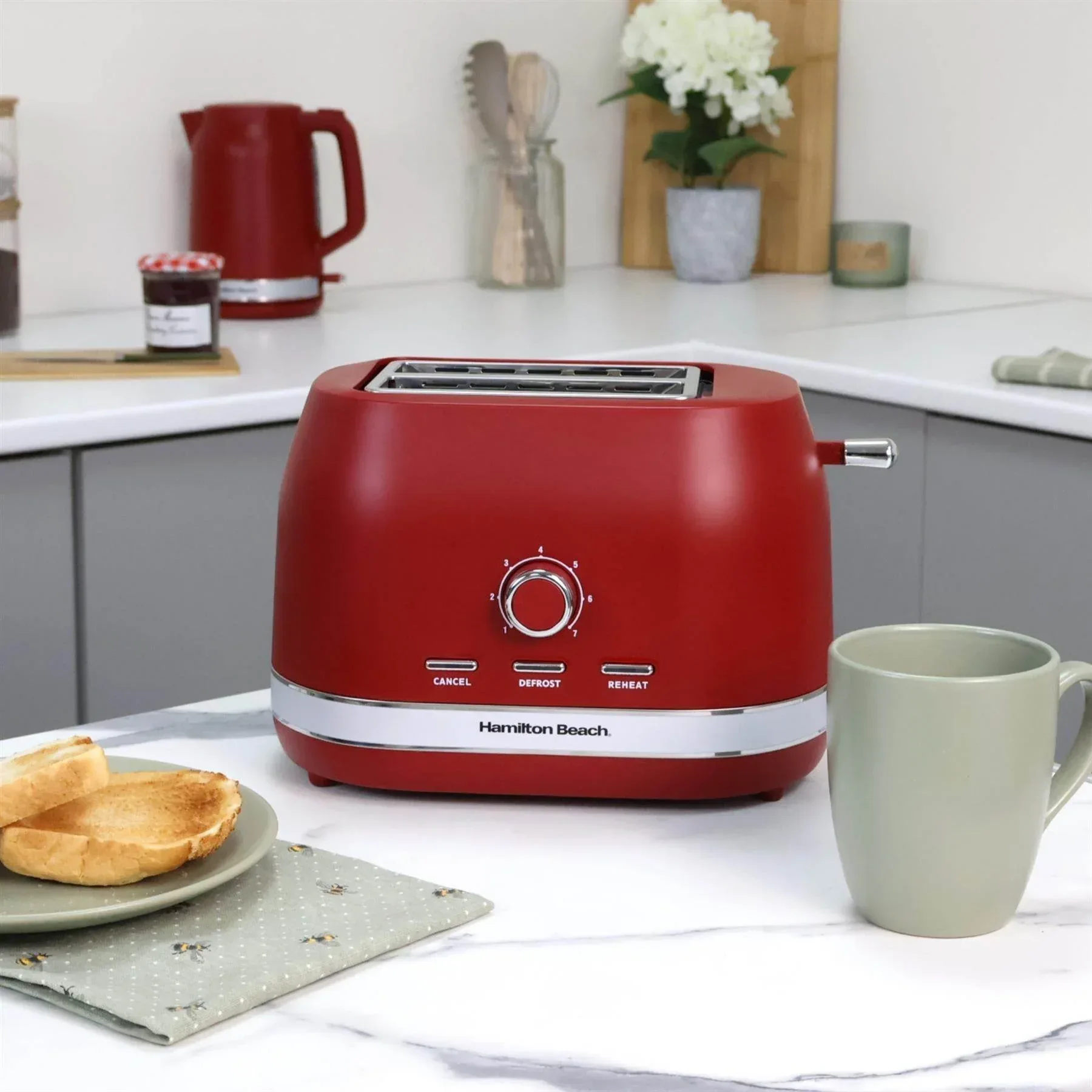 Hamilton Beach Ella Kettle, Toaster & Microwave Set - Red - Image 6