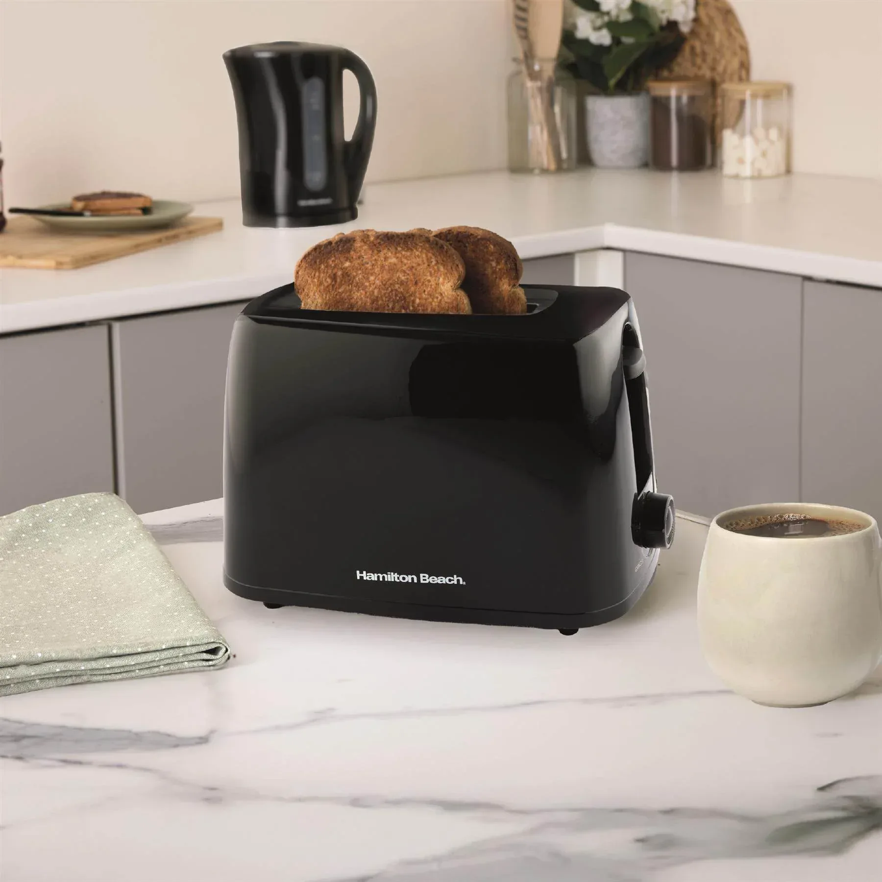 Hamilton Beach Essential 2 Slice Plastic Toaster - Black - Image 6
