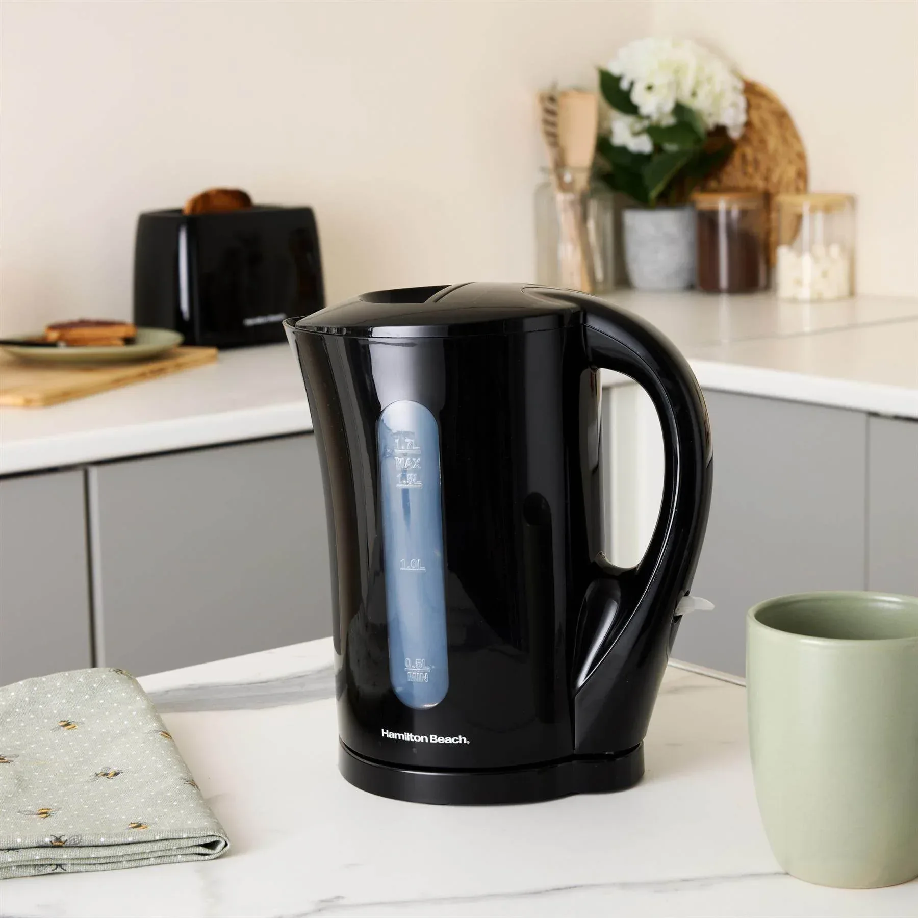 Hamilton Beach Essential Kettle & Toaster Set - Black - Image 3