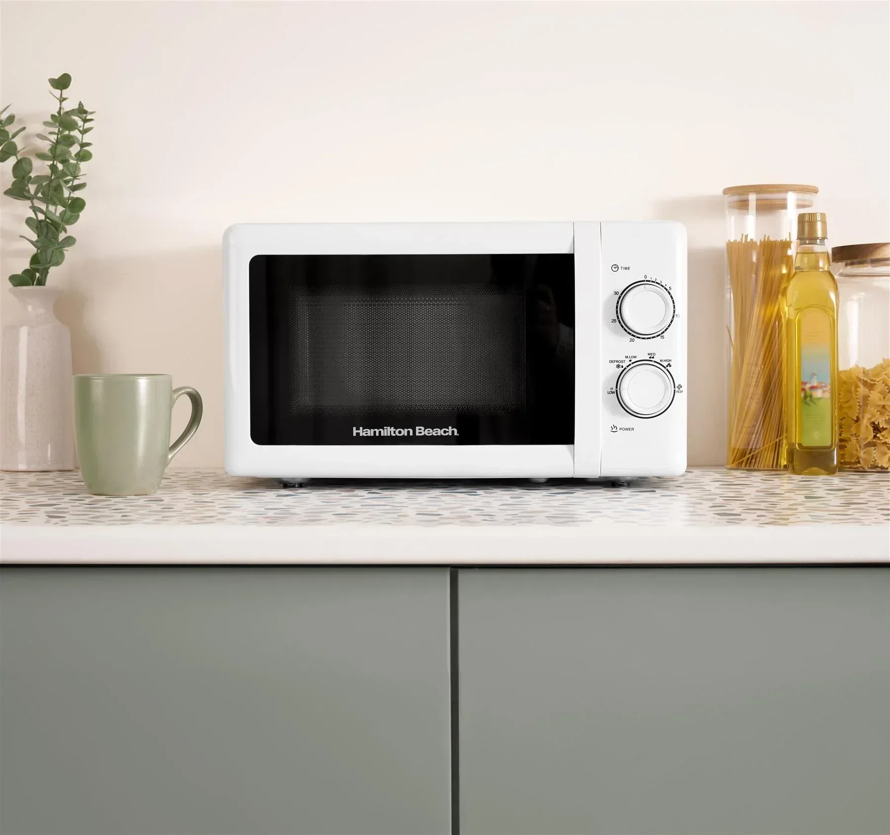 Hamilton Beach Essentials Kettle, 4 Slice Toaster & 20L Standard Microwave Set - White - Image 4