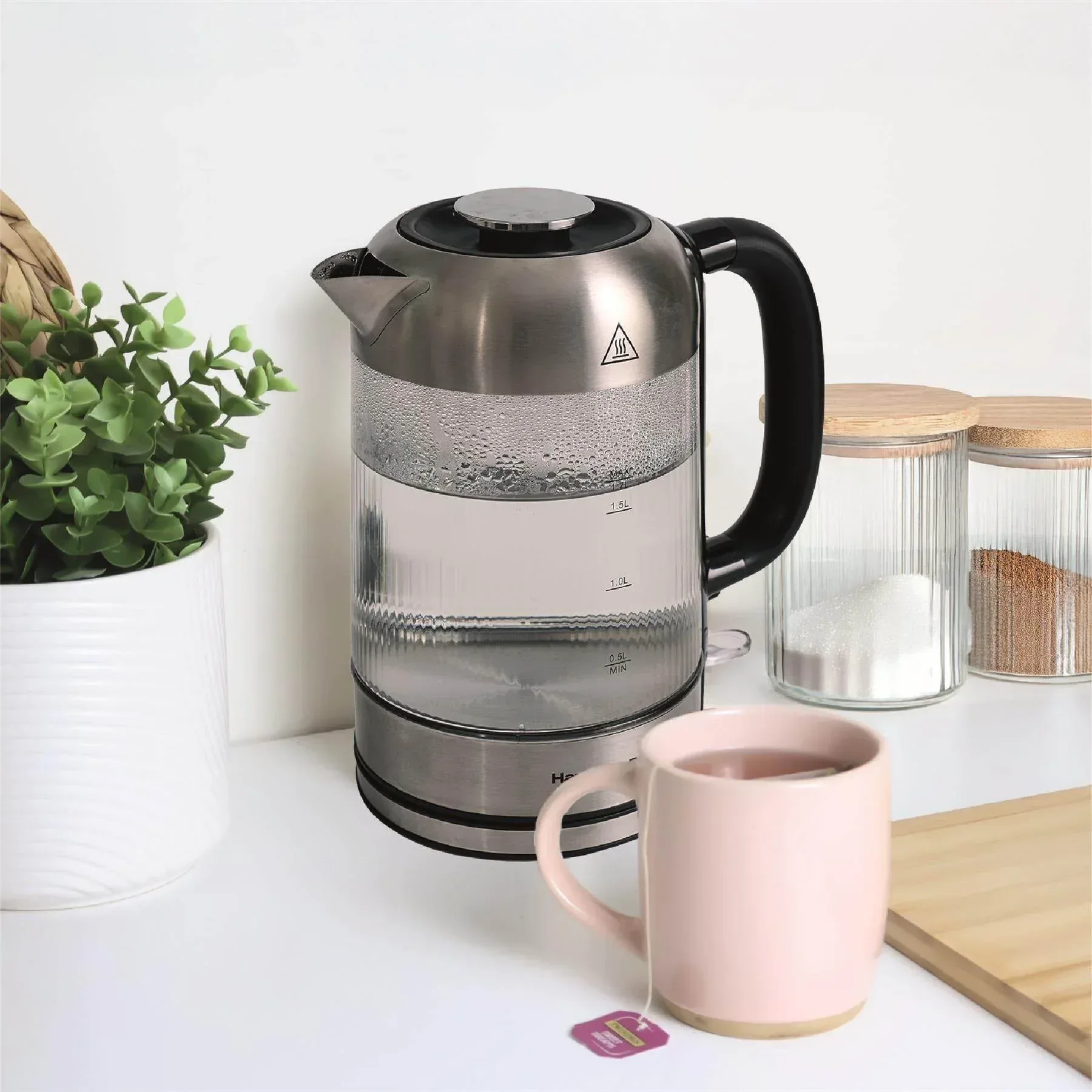 Hamilton Beach Liberty 1.7L Ribbed Glass Kettle - Image 3