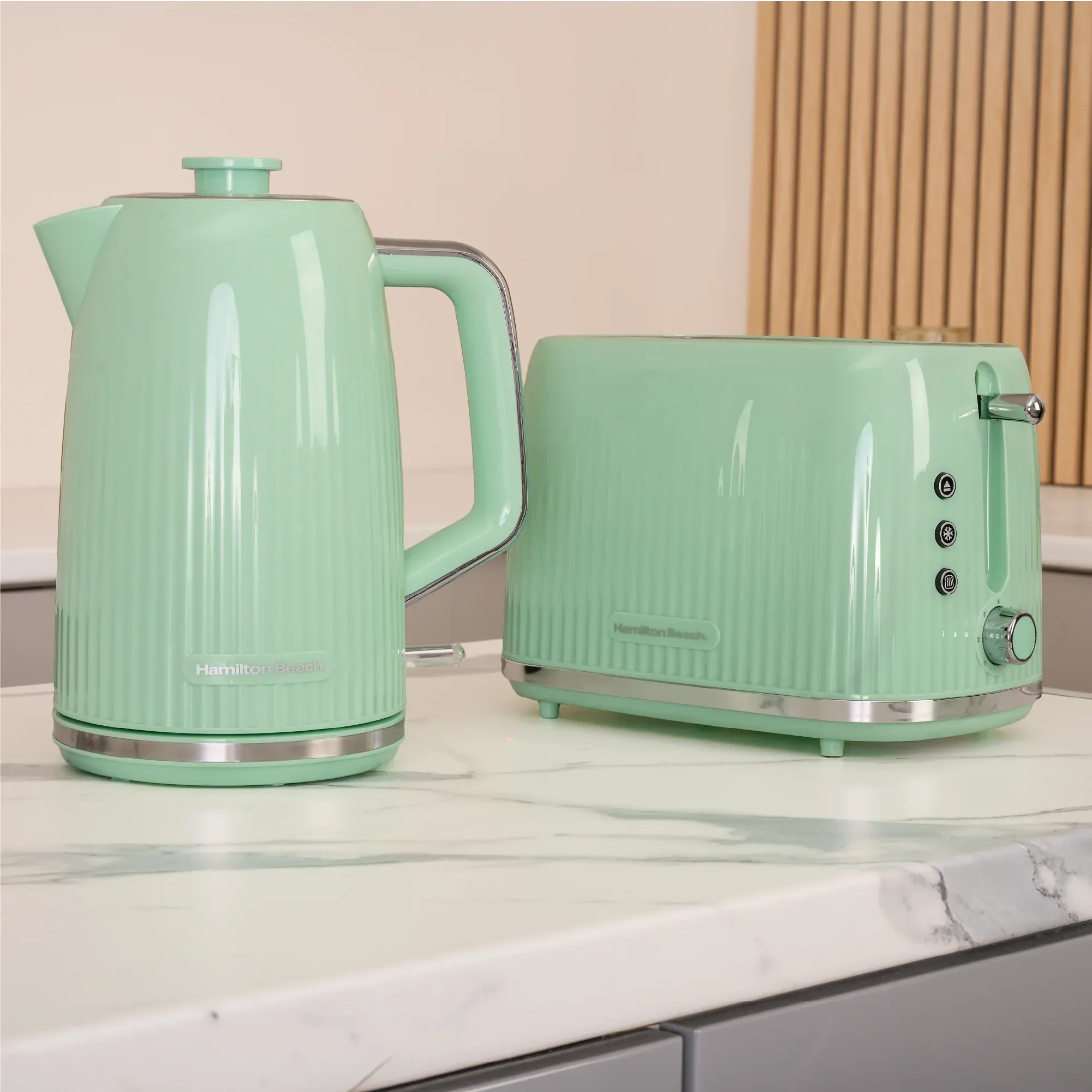 Hamilton Beach Miami Kettle, Toaster & Microwave Set - Mojito Mint - Image 3