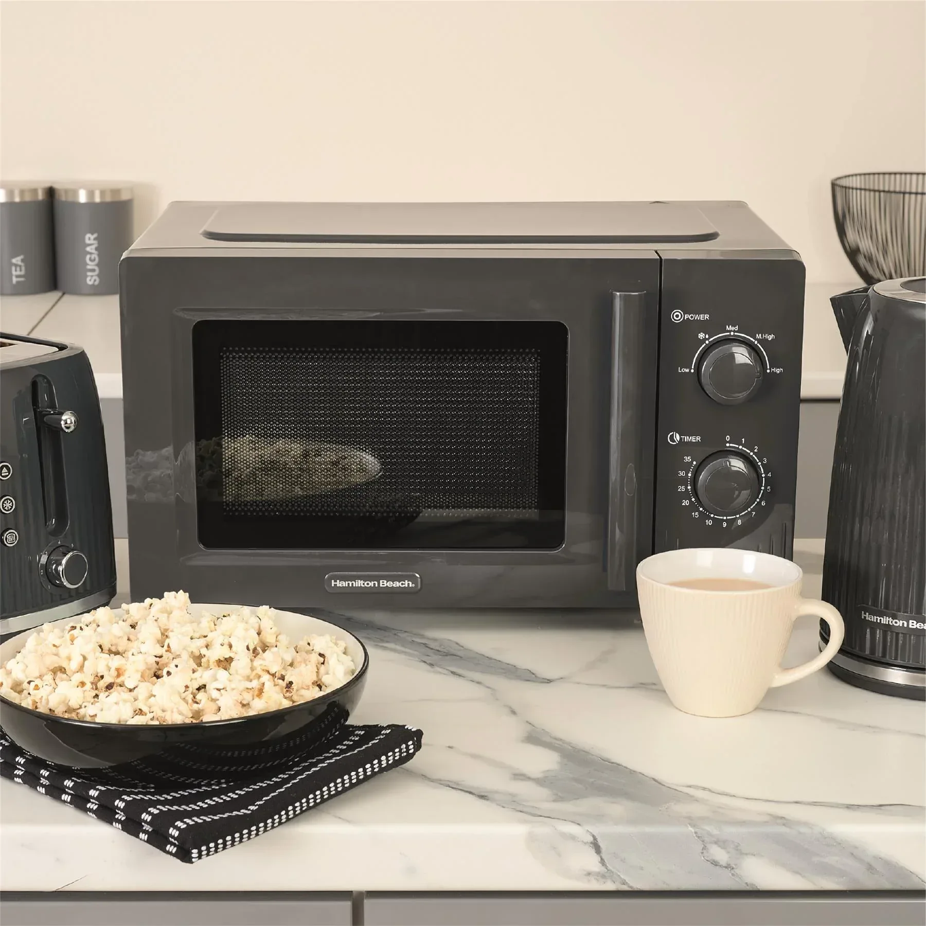 Hamilton Beach Miami Manual 800W Microwave - Charcoal Grey - Image 4