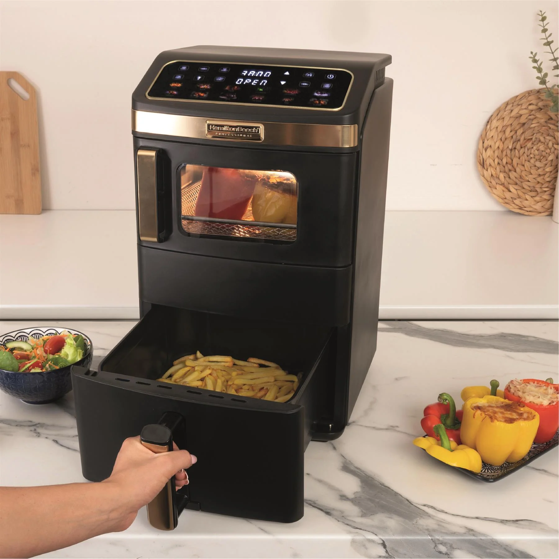 Hamilton Beach Professional DualStack 14.5L Air Fryer Oven - Black & Brushed Brass - Image 3