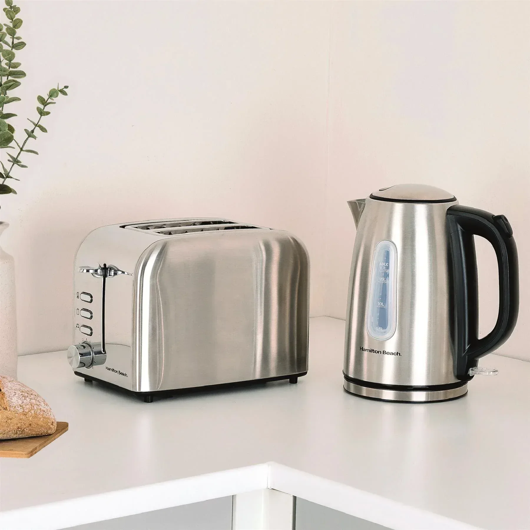 Hamilton Beach Rise Kettle, Toaster, Sandwich Toaster, 1.8L Slow Cooker Set - Black - Image 4